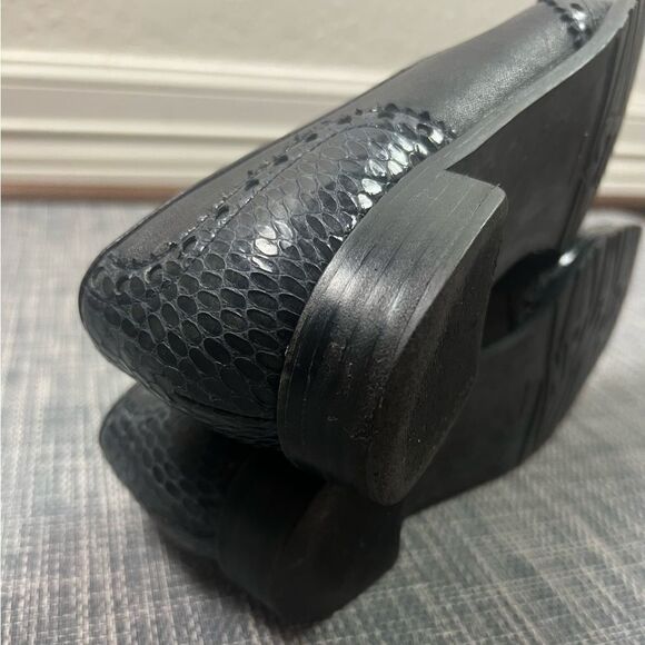 Stuart Weitzman Black Leather Loafers - Picture 6 of 13